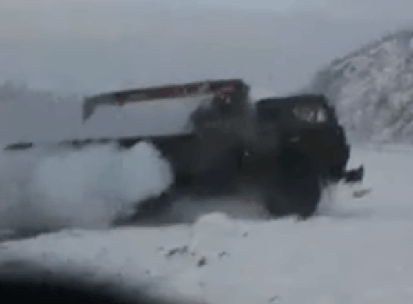 Смотреть всем КАМАЗ УШЕЛ ПОД ВОДУ!!