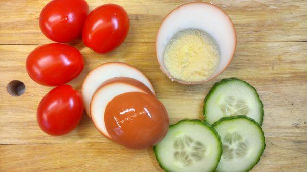 Яйца копченые. Безумно вкусный рецепт.