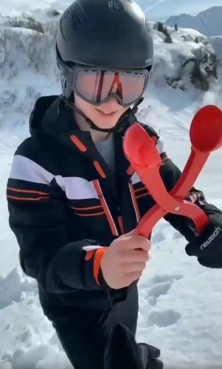 Идеальный снежок в голову