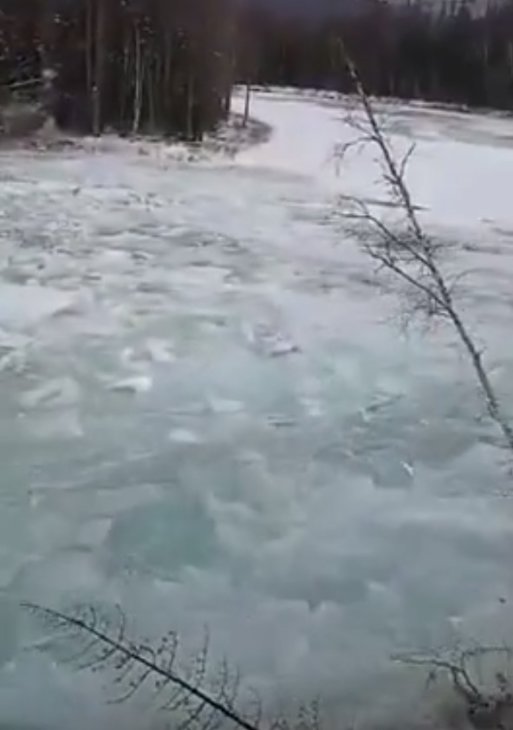 Случайно засняли стихийное явление