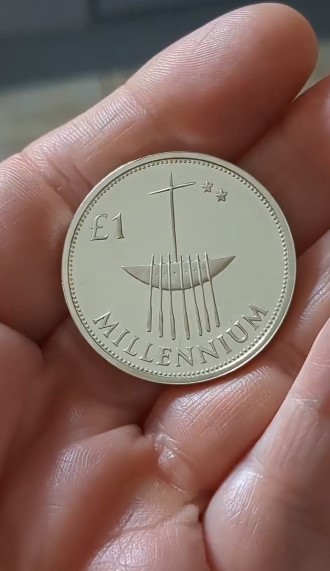 Превращение серебряной монеты в кольцо