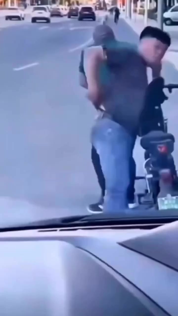 Руки вверх