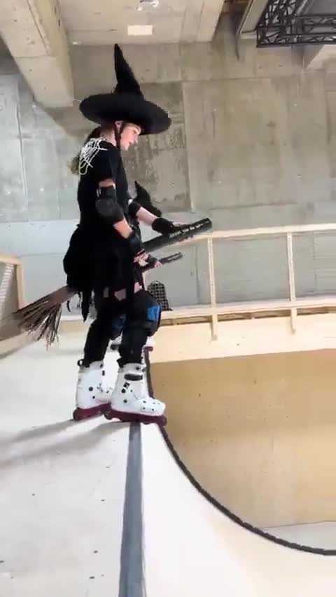 Ведьмы ра роликах