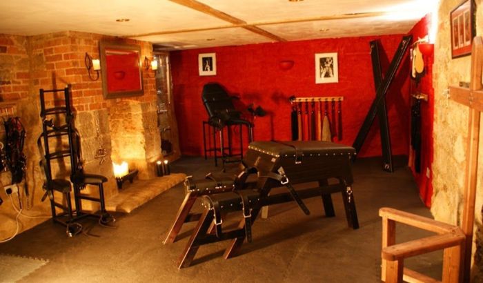 Семейная пара оказалась в центре рокового инцидента во время интимной близости