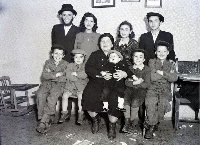 Почему еврейство передается по матери: Глубокий взгляд на уникальную традицию