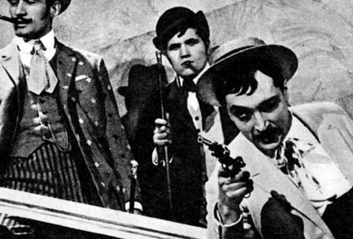 Полк Мишки Япончика: как воевали уголовники в тельняшках и цилиндрах